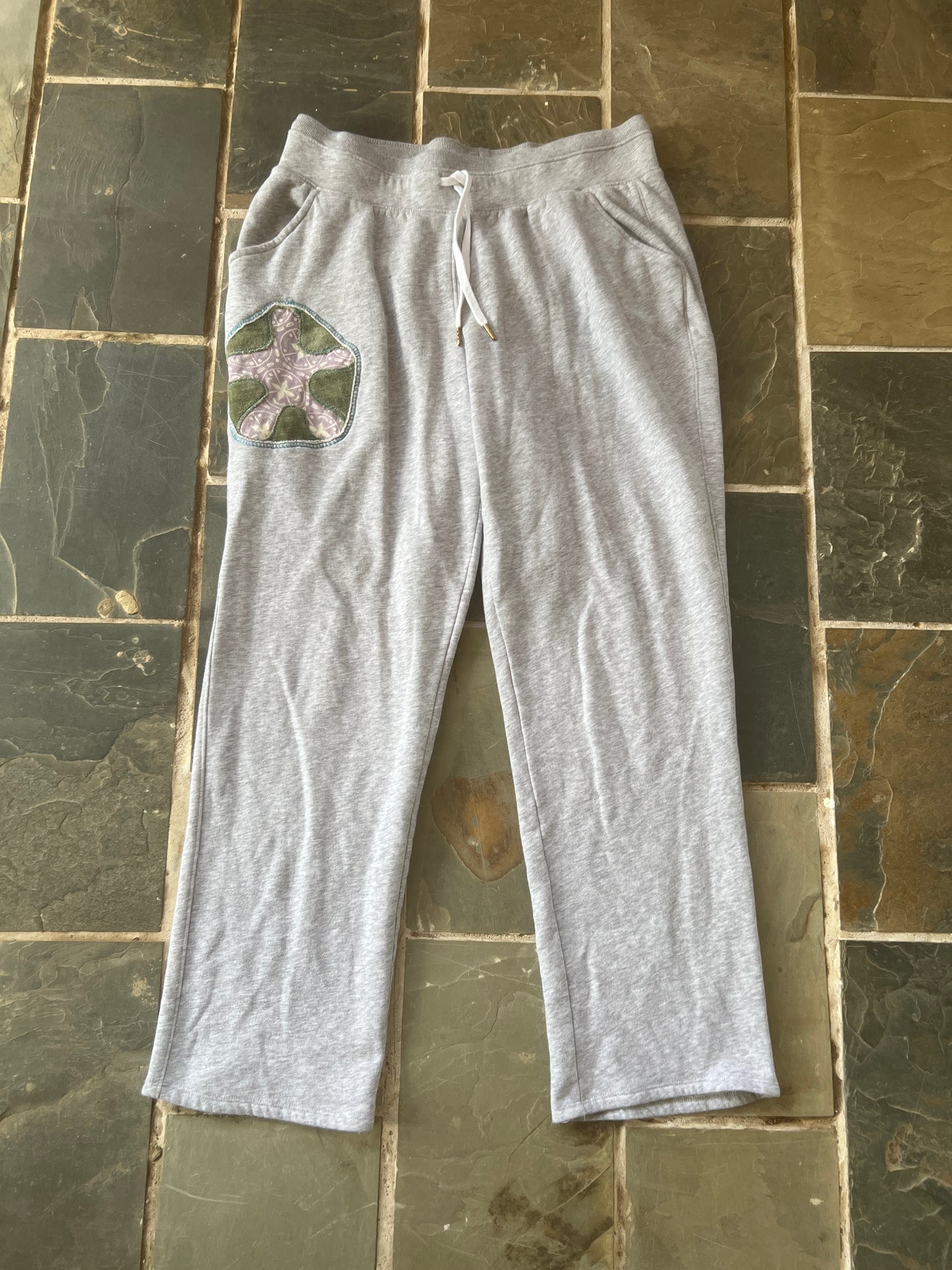 Wänelite 3 Grey Sweatpants (L)
