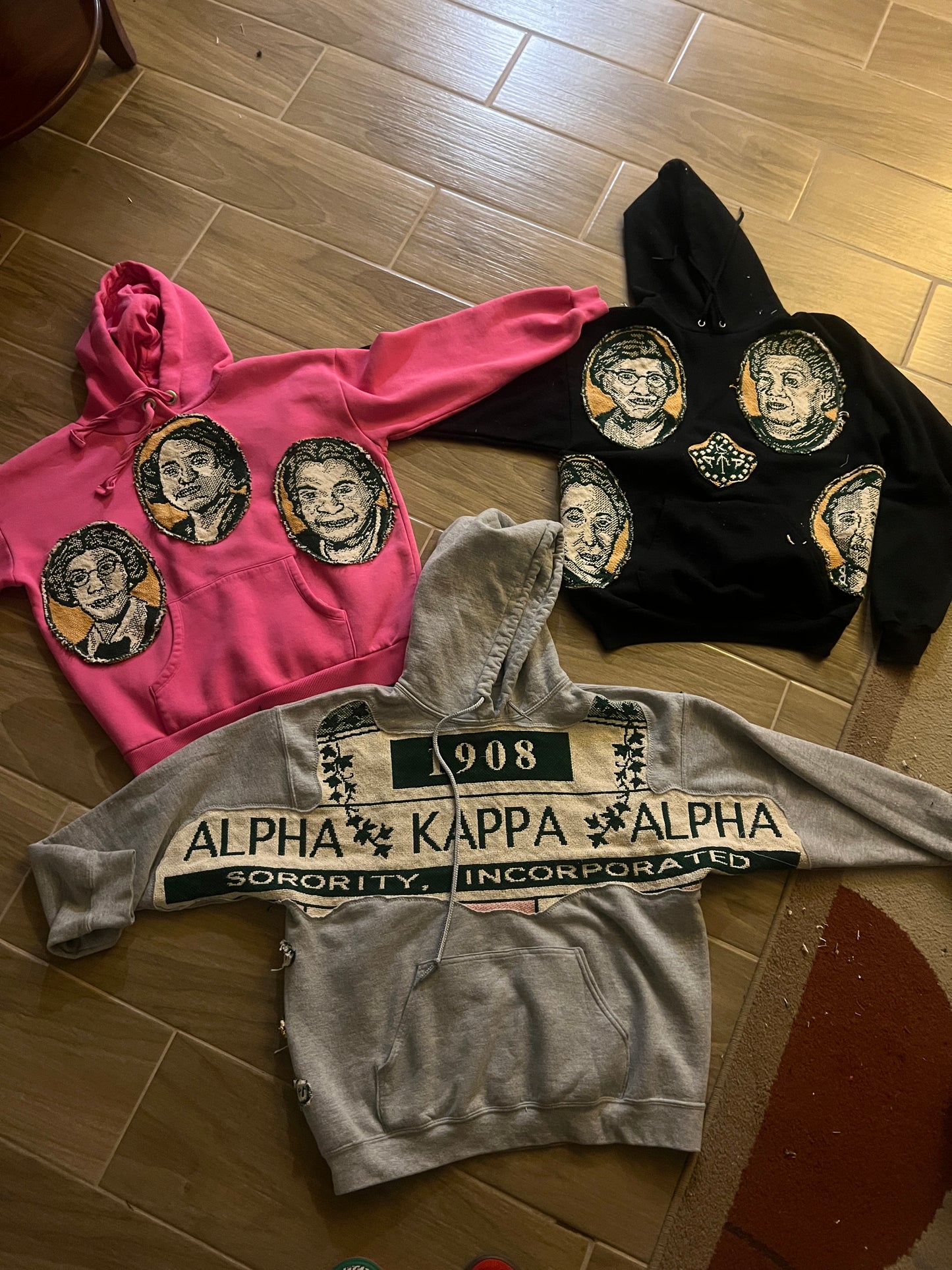 Alpha Kappa Alpha 3-piece by wäne commsisions