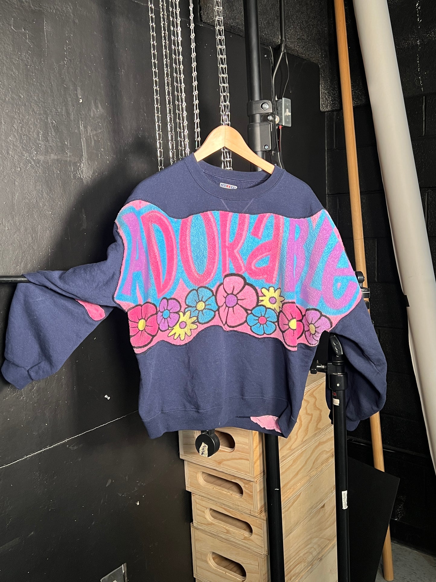 (L/S) Dora the Explorer "Adorable" See Through Crewneck (M)