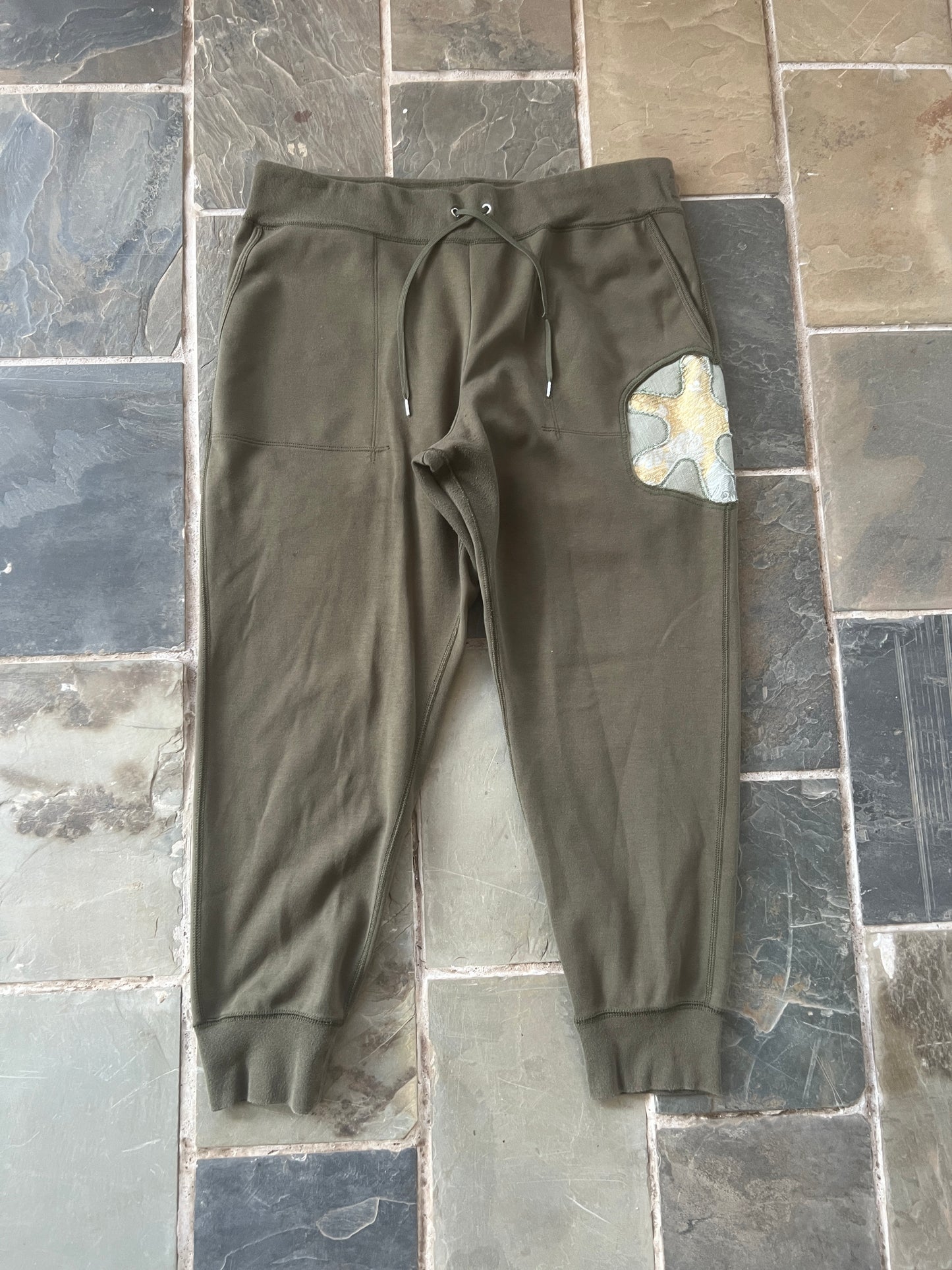 Wänelite 3 Olive Sweatpants (M)