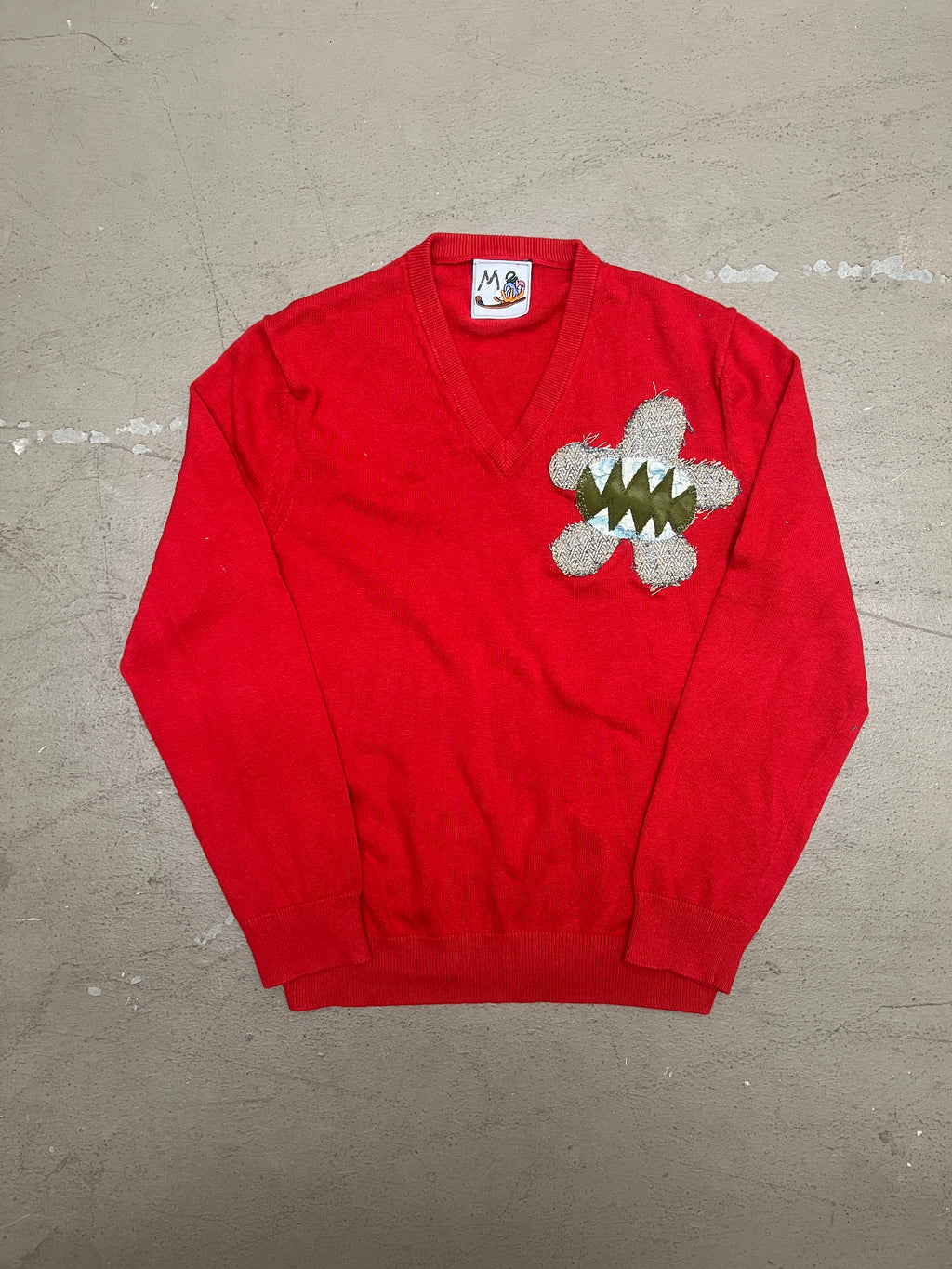 Wänelite 4 Red V-Neck Sweater (M)
