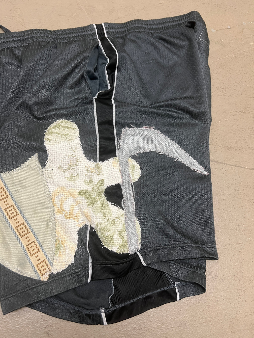 Wänelite 5 Basketball Shorts (XL)