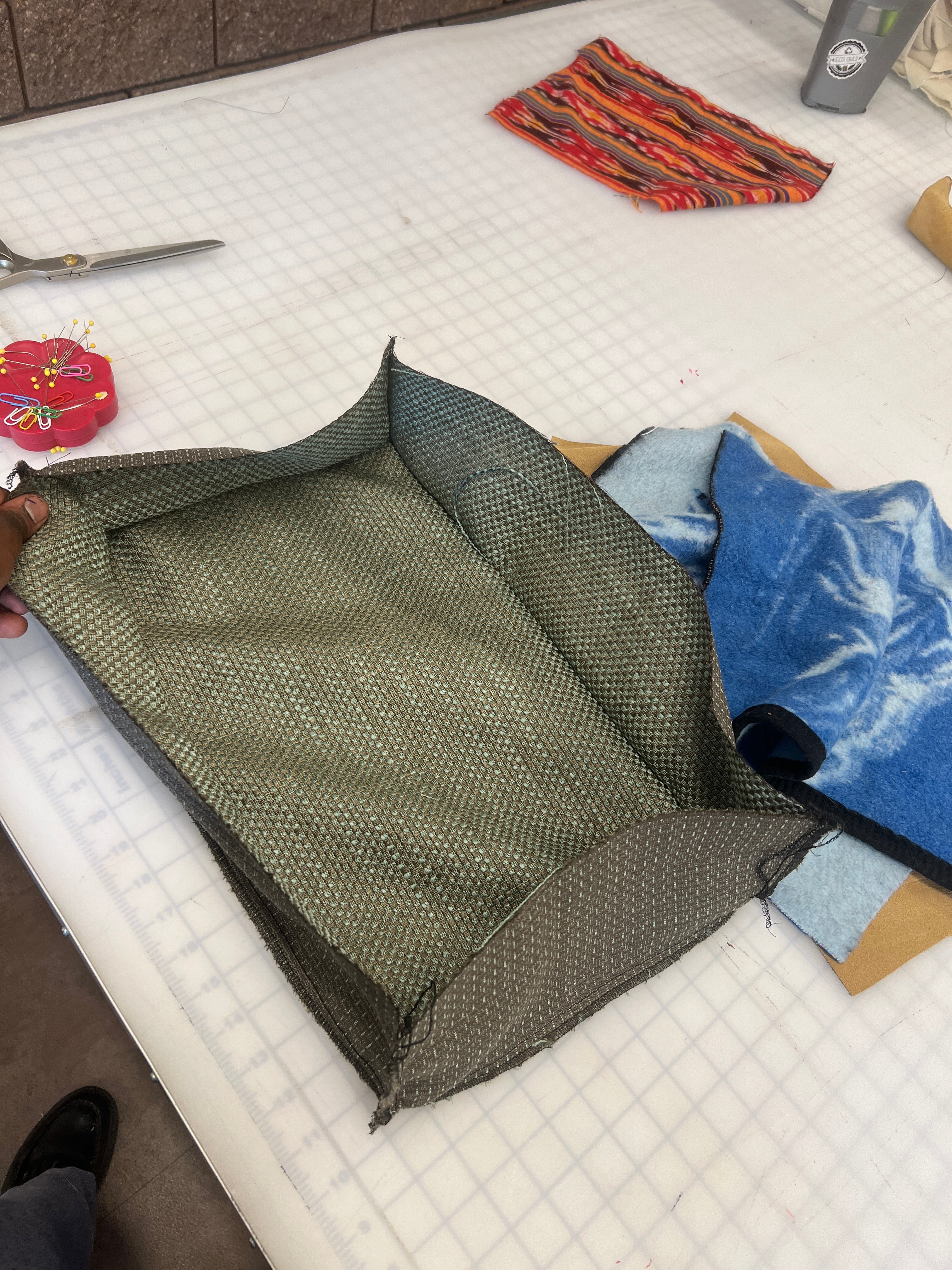 Suitcase Linings by wäne comissions