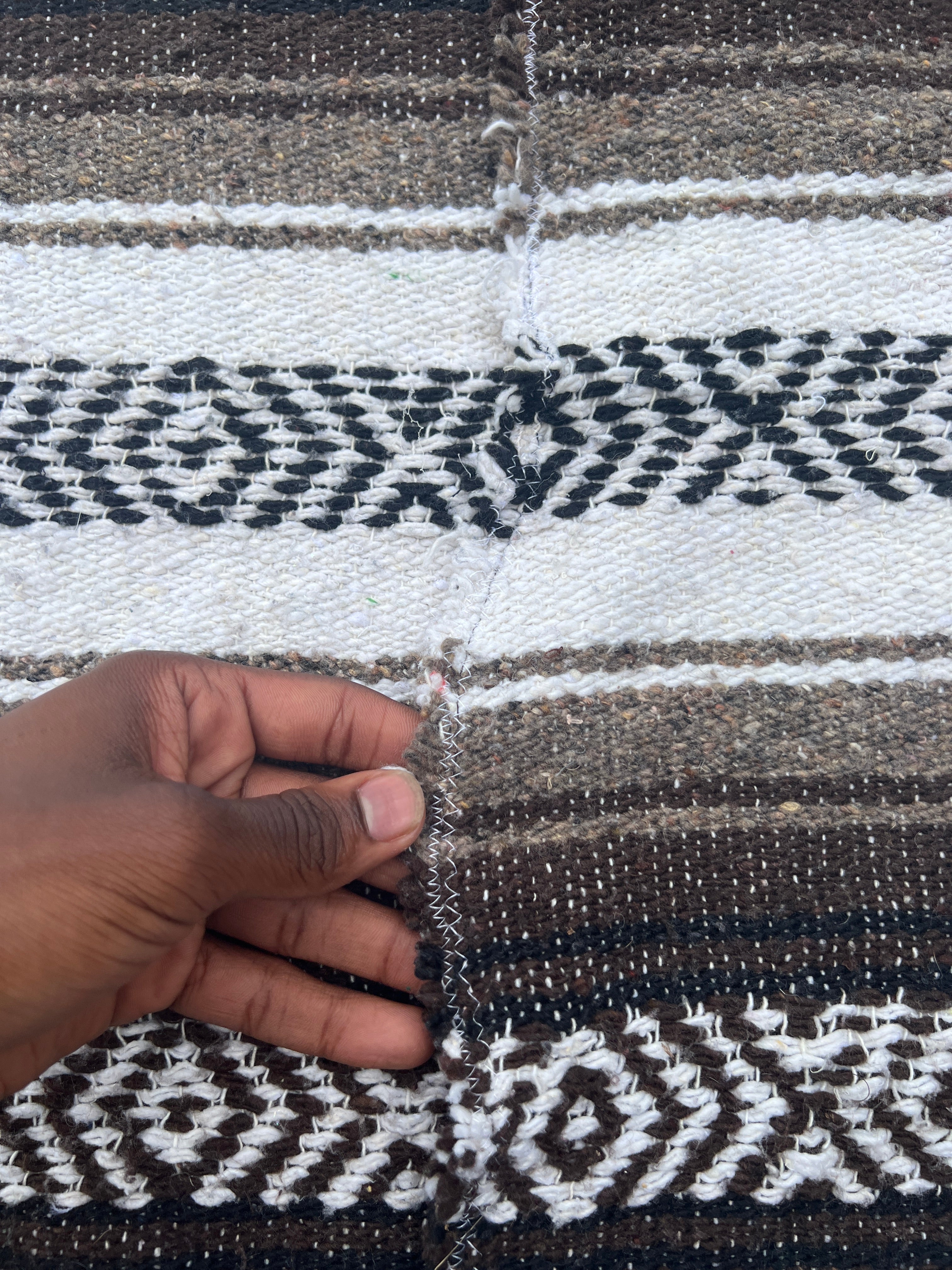 (L/S) Black Scratchwork Drug Rug Cardigan (L)