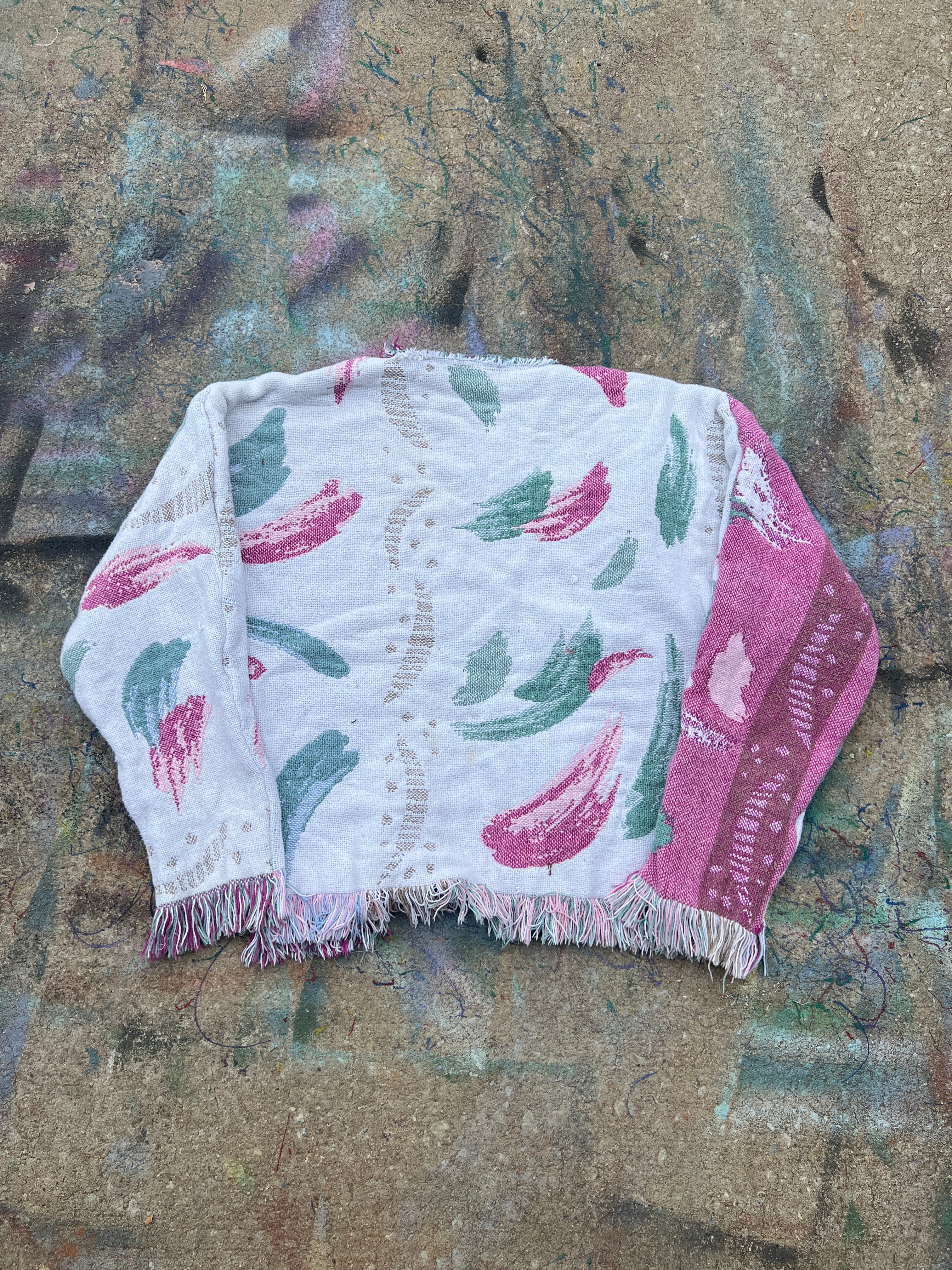 (L/S) Pink/White Scratchwork Tapestry Cardigan (L)