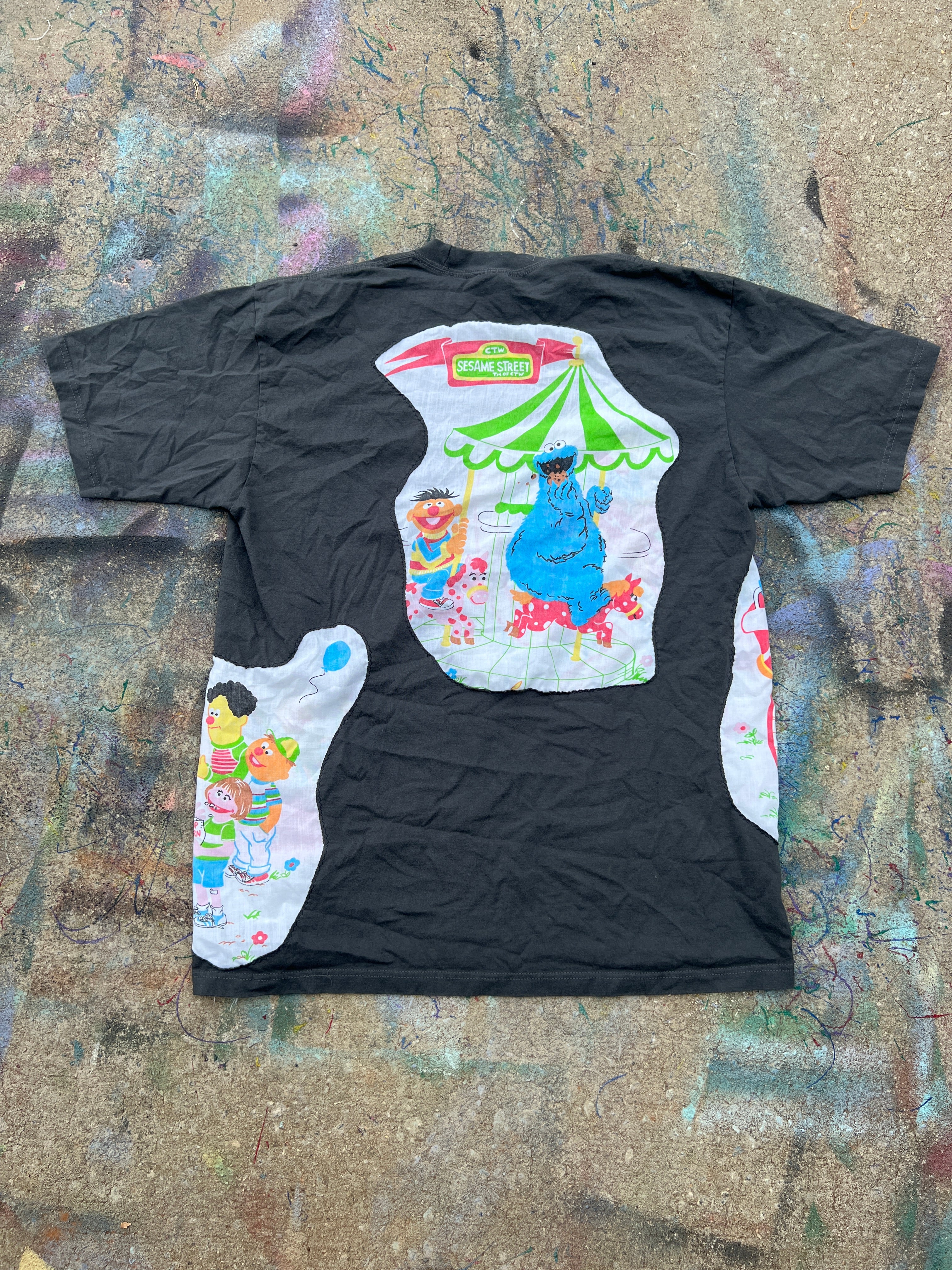 Scab Patches T-Shirt (Sesame Street/Dark Grey)- XXLT