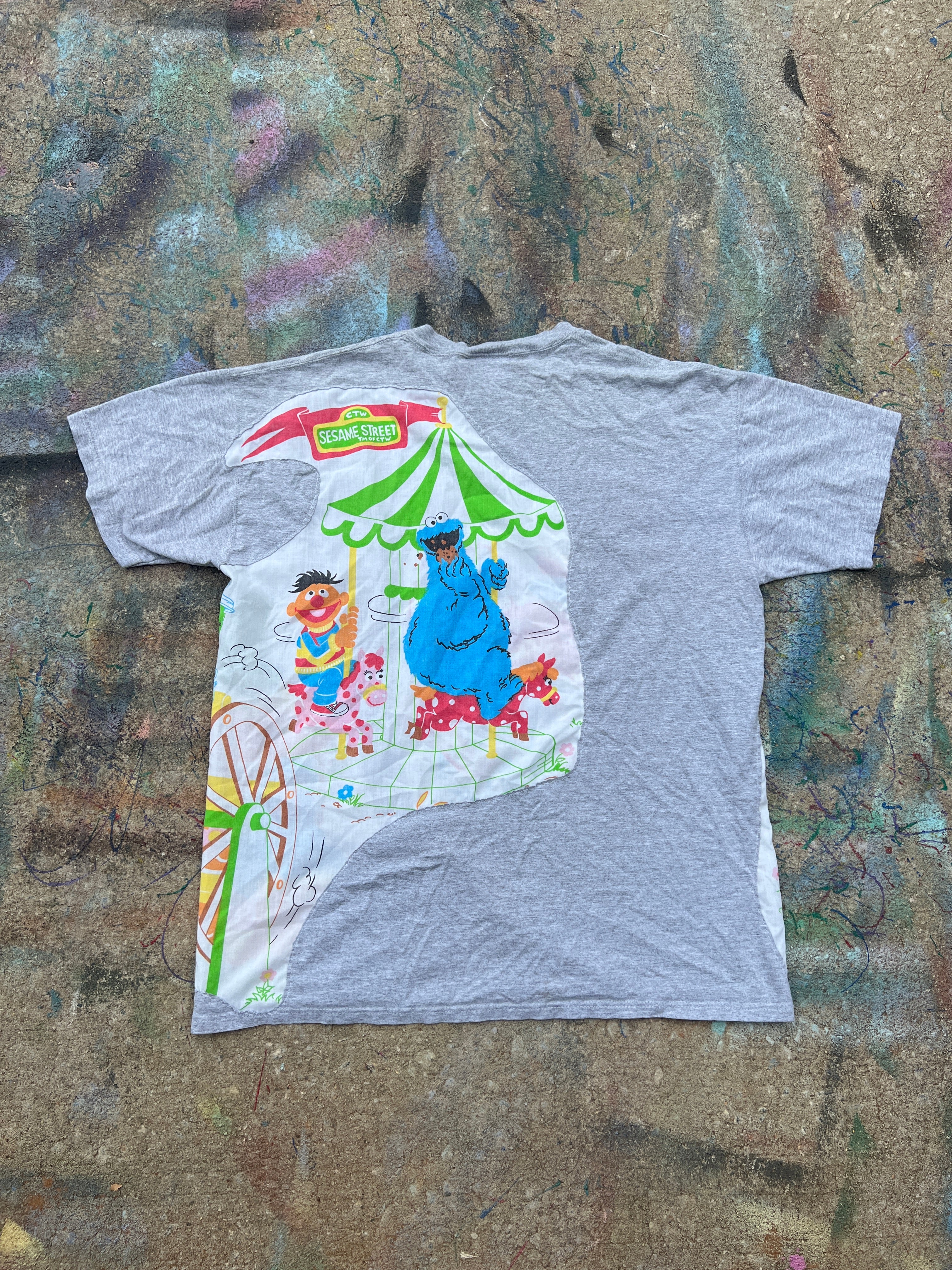 Scab Patches T-Shirt (Sesame Street/Grey- L