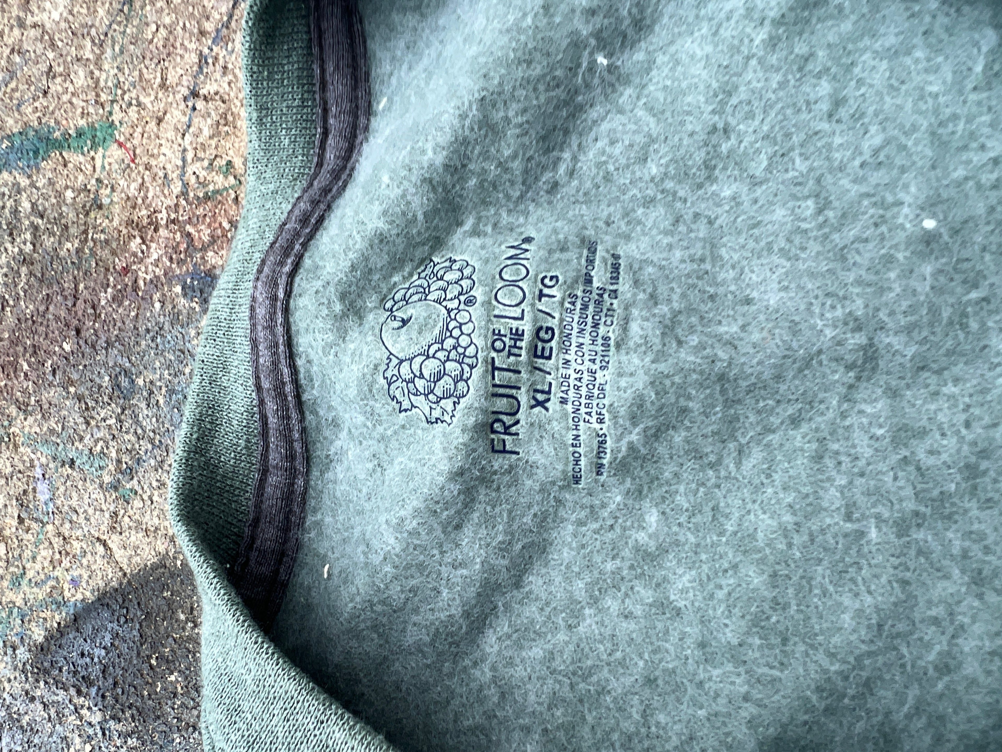 Patrick and Spongebob Beach Bums Crewneck (XL)