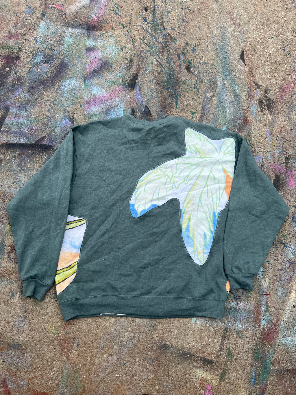 Patrick and Spongebob Beach Bums Crewneck (XL)