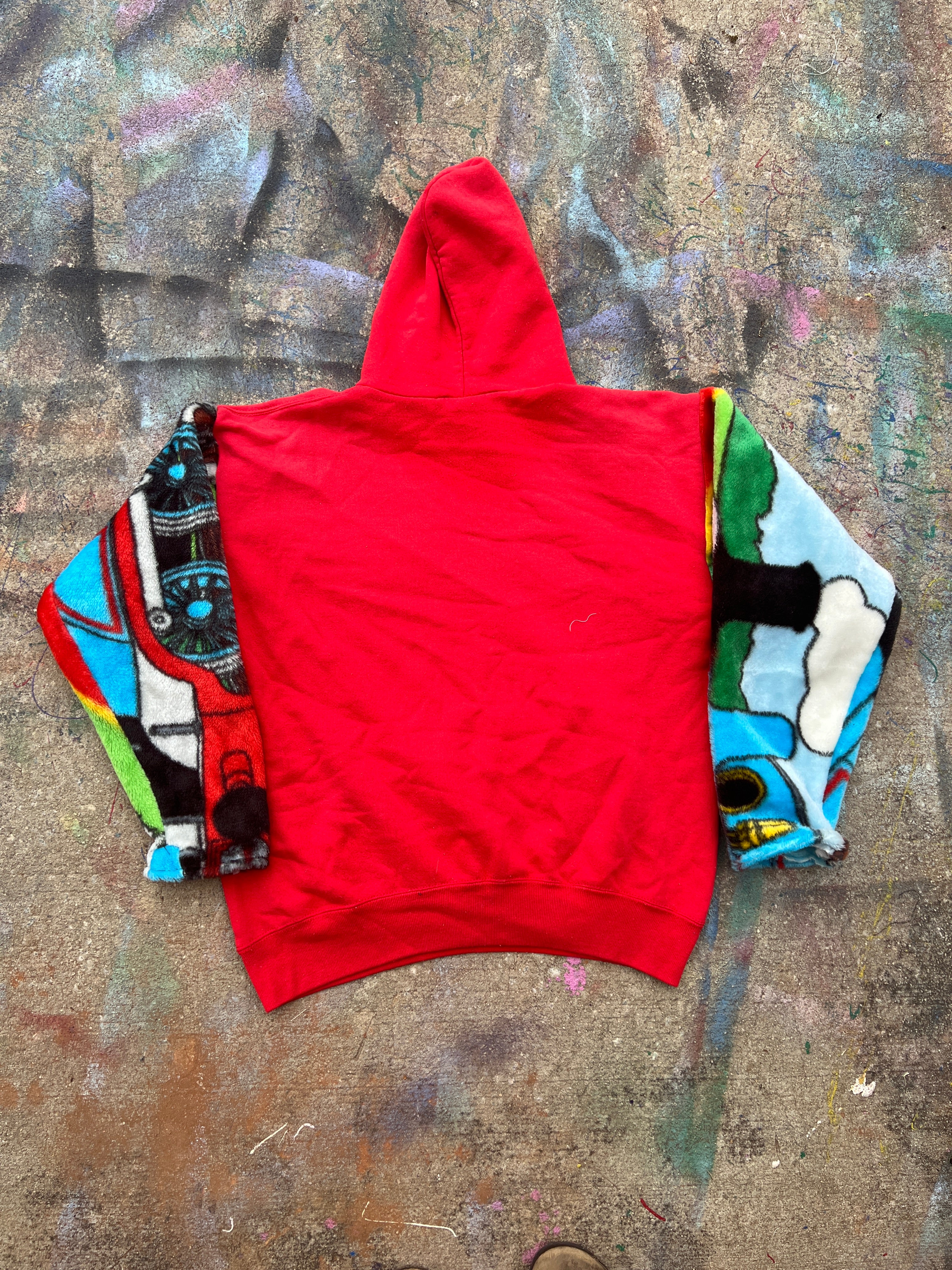 Thomas the Tank Engine "Mudville" Split Sleeve Hoodie (XL)