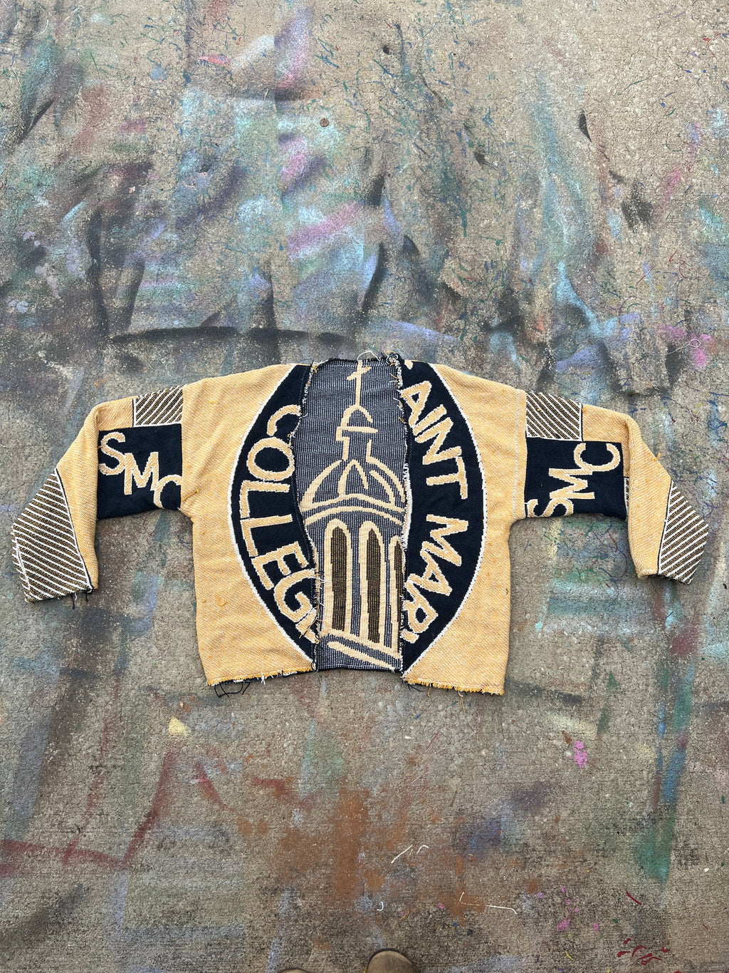 (L/S) Saint Mary's College Scratchwork Tapestry Cardigan