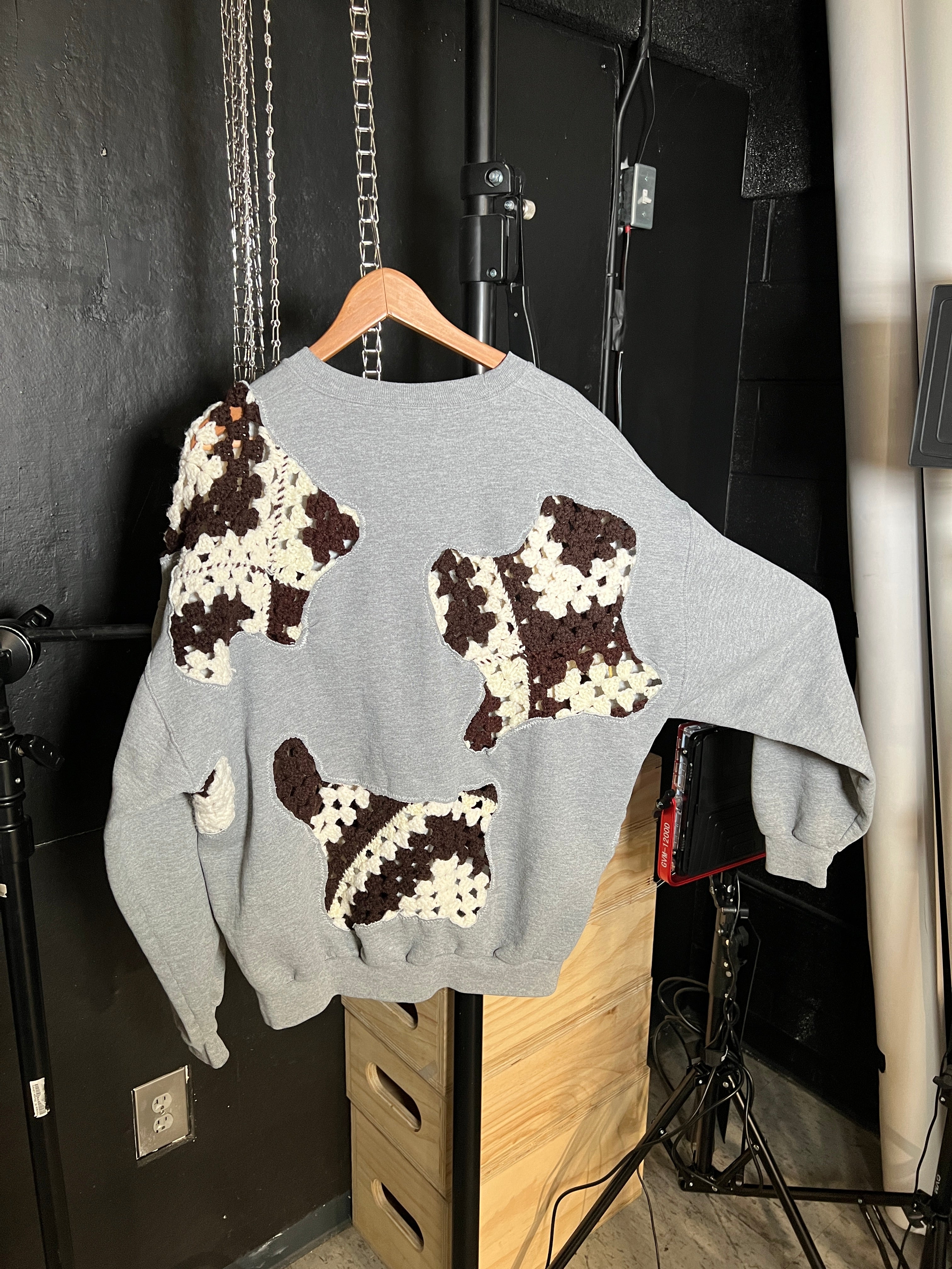 (LS) Scab Patches Crewneck (White/Brown/West Virginia)- XXL