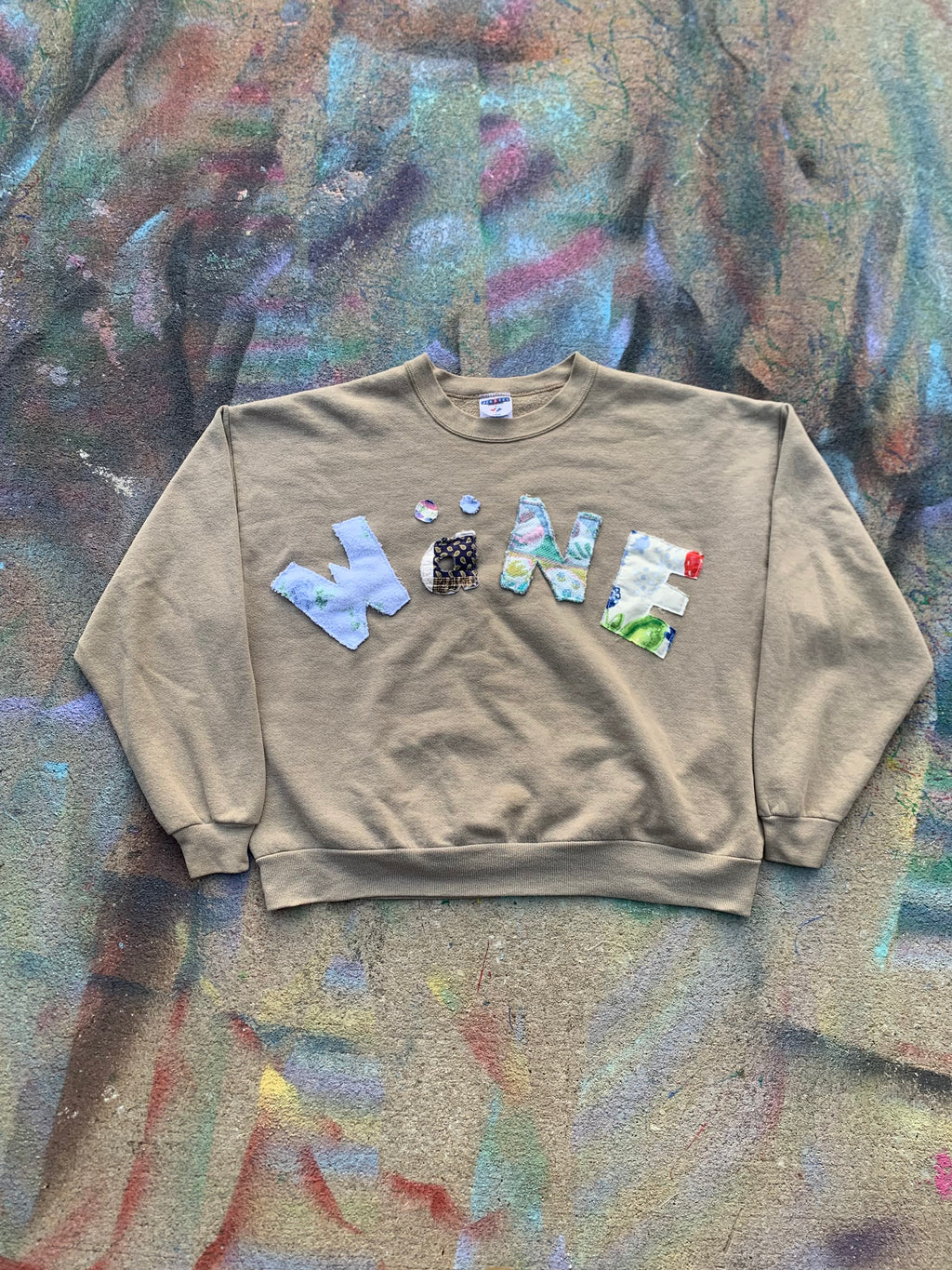Wäne Wear Crewneck (Multicolor/Tan)- XXL