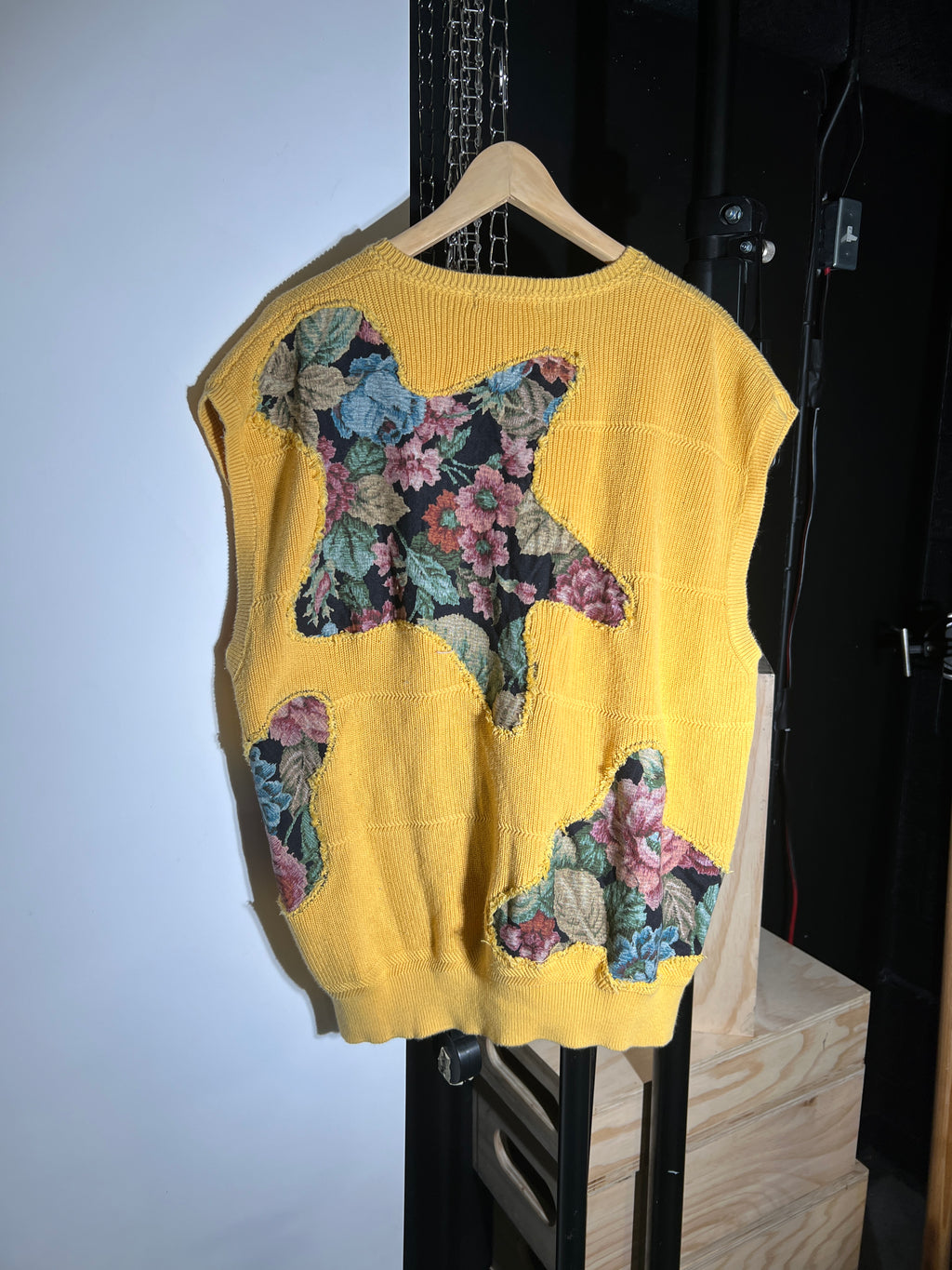 (LS) Scab Patches Sweatervest (Yellow/Black/Multicolor) (XL)