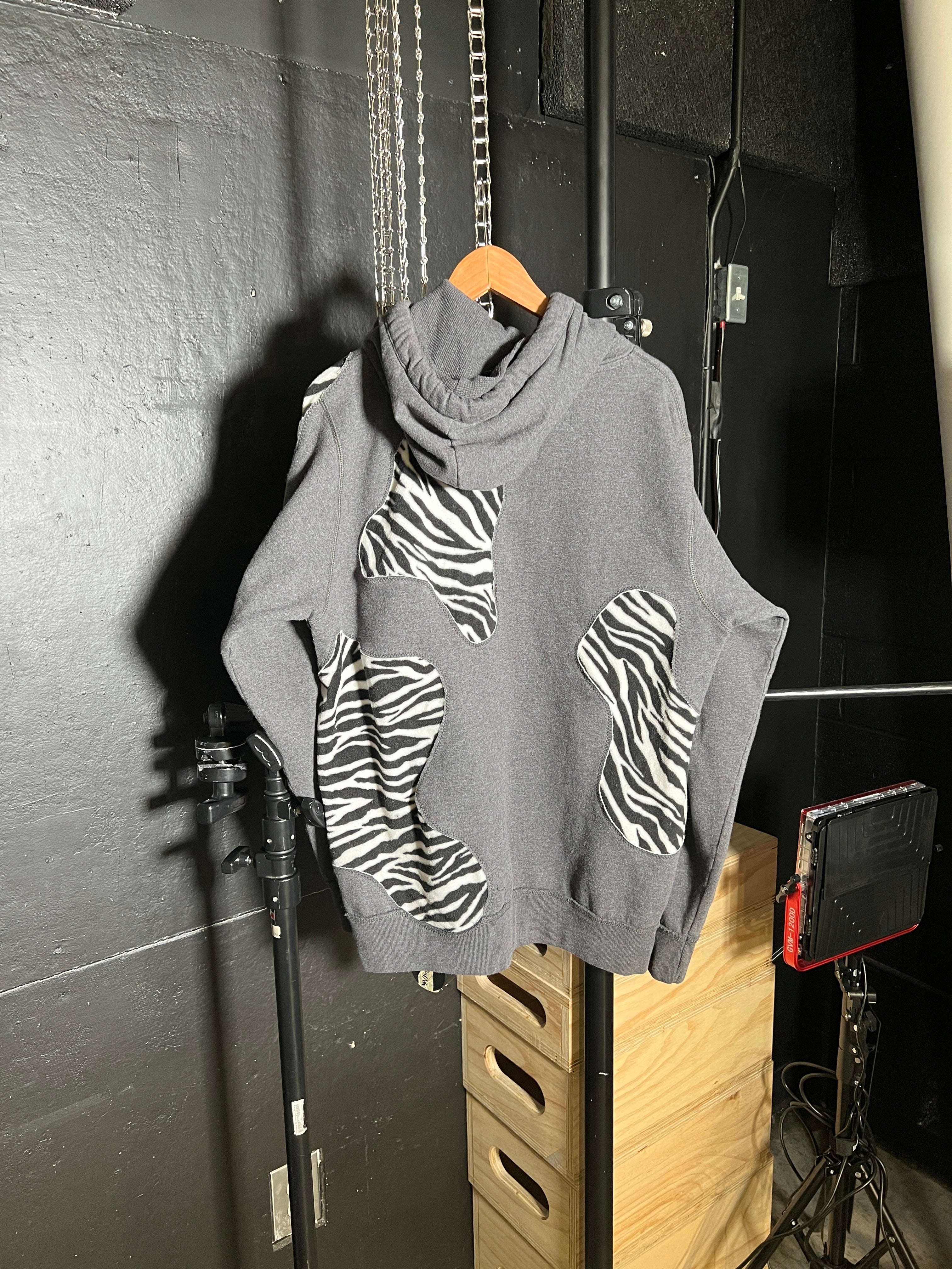(LS) Scab Patches Hoodie (Zebra /South Carolina)- L TALL