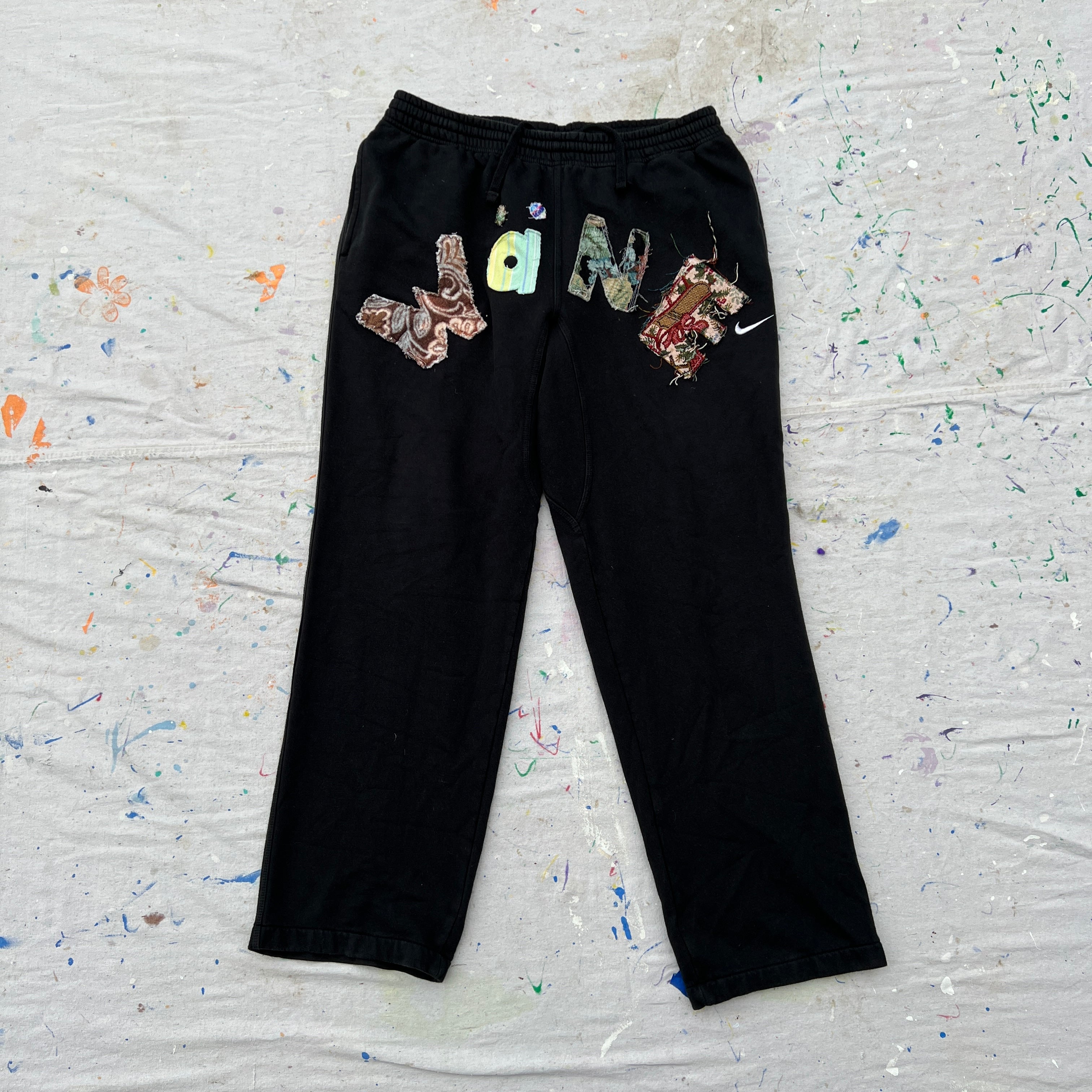 Wäne Wear Sweatpants (Multicolor/Black)- XL