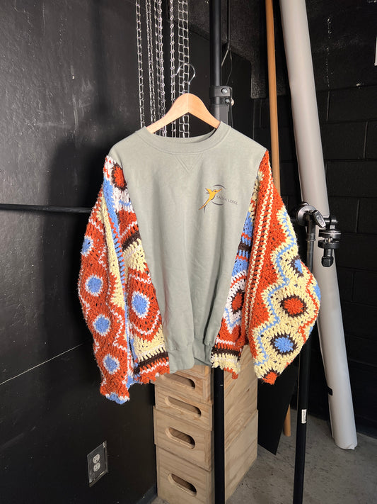 Sacha Lodge Split Sleeve Crewneck (XL Big)