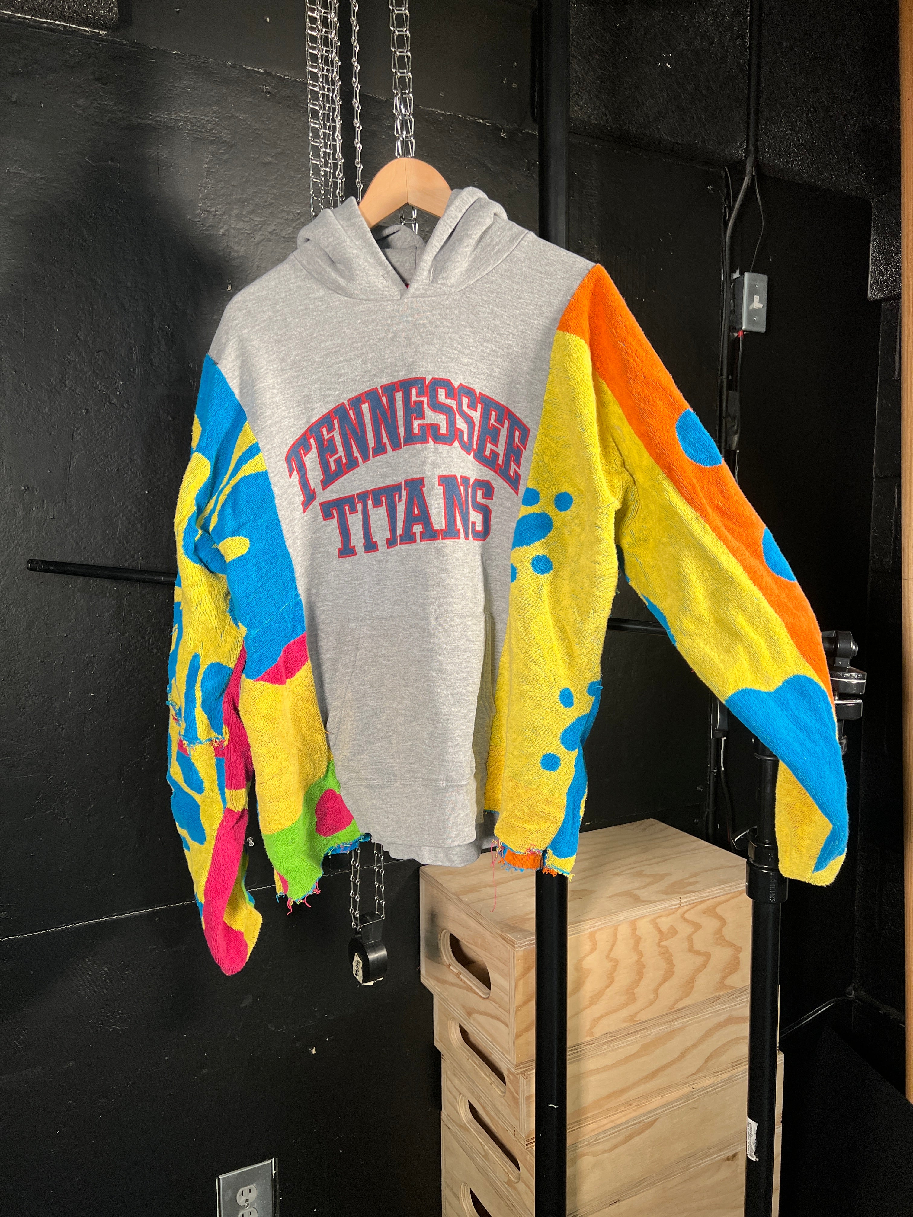 Tennessee Titans Split Sleeve Hoodie (XXL)